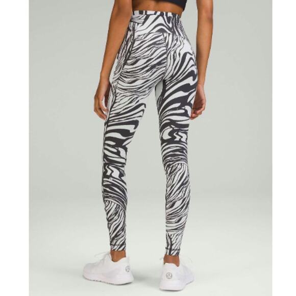 lululemon Pants - Lululemon Swift Speed High-Rise Tight 28" black and white size 14
